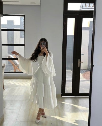 فستان كتان مكشكش طبقات كم كلوش