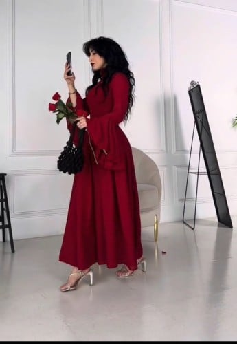 فستان عودي فاتح