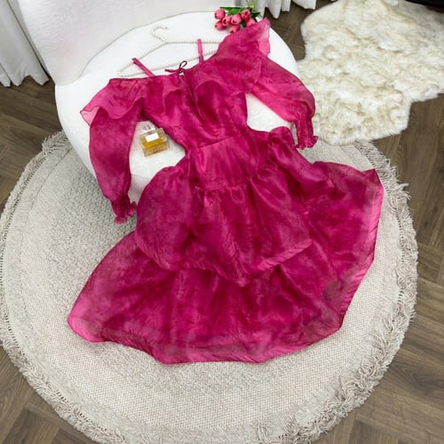 فستان فوشي فخم