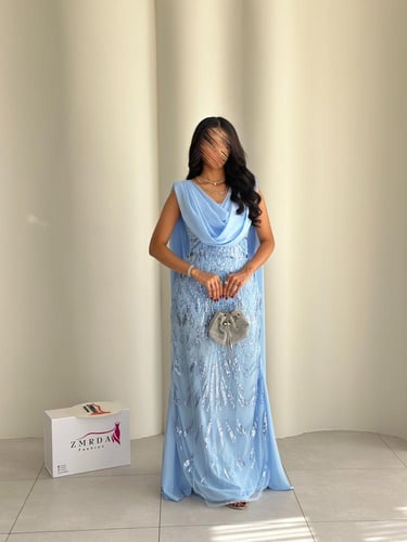 فستان اسماء