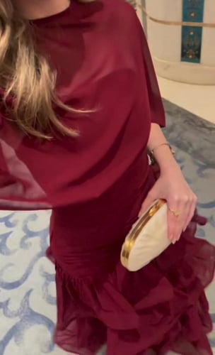 فستان انيق بتصميم مميز