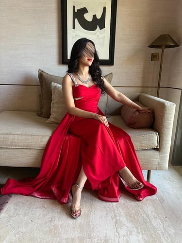 فستان احمر مميز