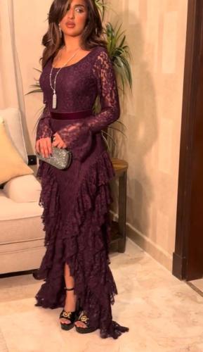 فستان دانتيل عودي مميز