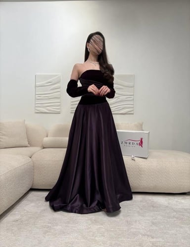 فستان سهرة موف خامه مخمل معى تفته