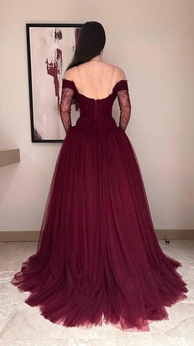 فستان سهرة فاخر تل بأكمام دانتيل