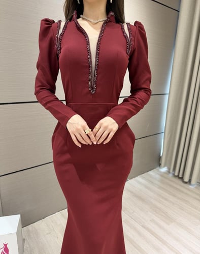 فستان سهرة عودي بتصميم مميز