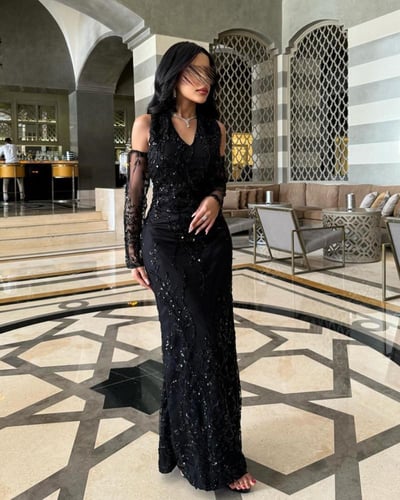 فستان سهرة مطرز مميز