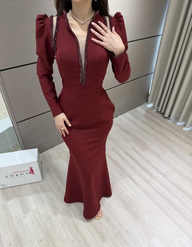 فستان سهرة عودي بتصميم مميز