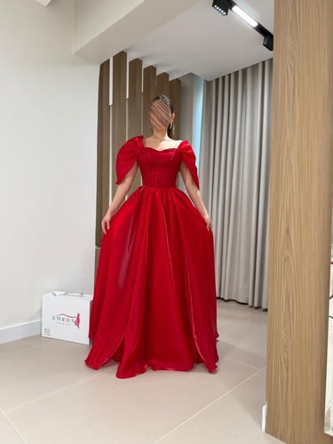 فستان إليسا