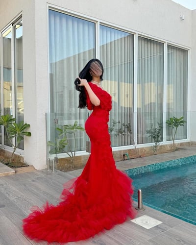 فستان احمر مميز