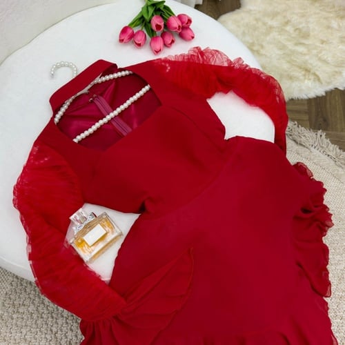 فستان احمر منفوش قصير