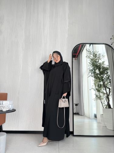 عبايه اكمام بلاسيه