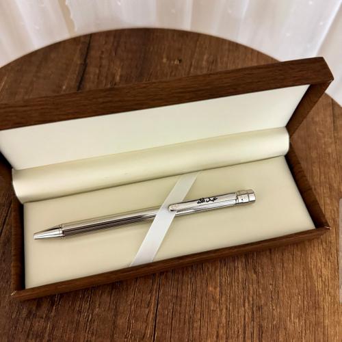 قلم فاخر منحوت بالاسم