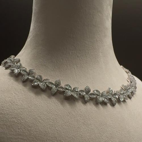 ورد - طقم دقة الماس