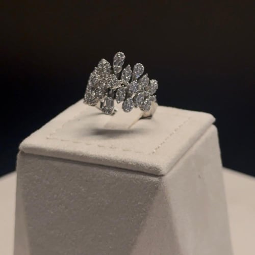 سافاير - طقم دقة الماس