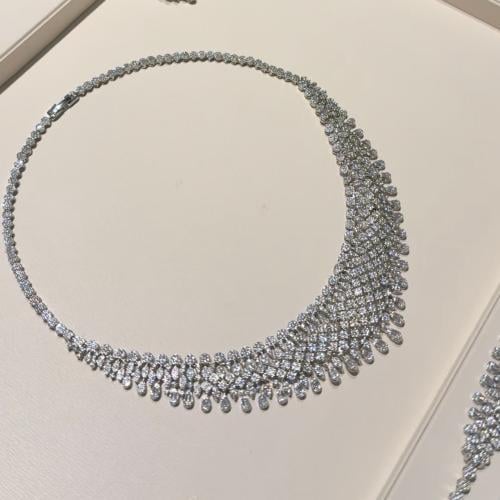 سافاير - طقم دقة الماس