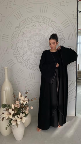 BLACK العهود