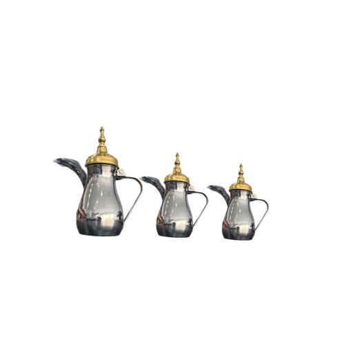 طقم دلال فضي بغطاء ذهبي