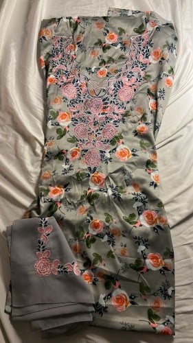 مخور مع طرحة