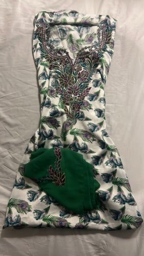 مخور مع طرحة