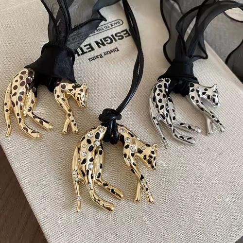 The Leopard Pendant