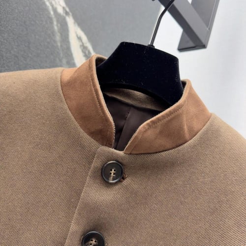 جاكيت لورو بيانا