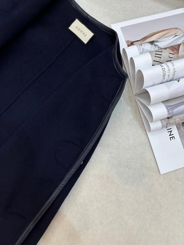 جاكيت قوتشي