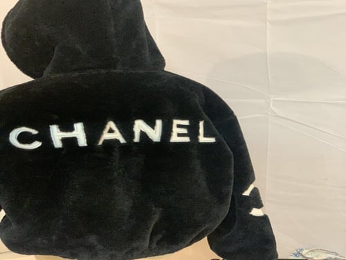 جاكيت شانيل