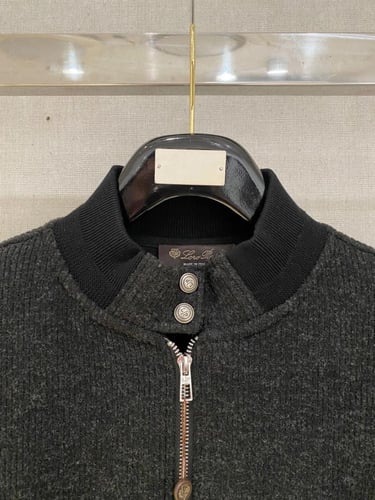 جاكيت رجالي لورو بيانا