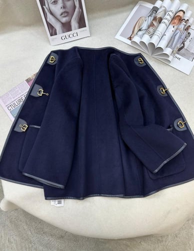 جاكيت قوتشي