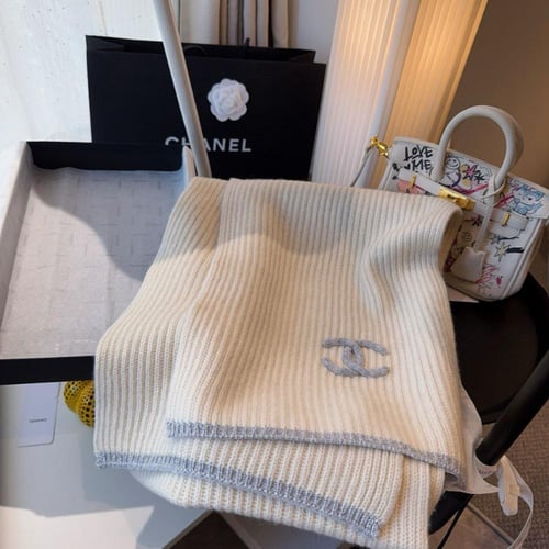 سكارف شانيل