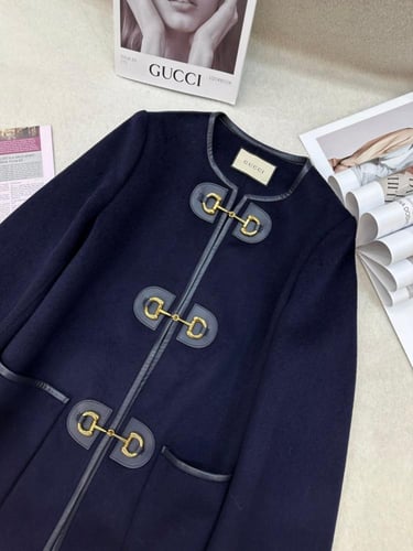 جاكيت قوتشي