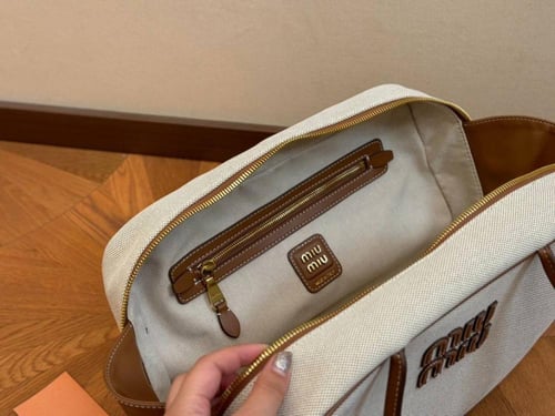 حقيبة ميوميو حجم كبير