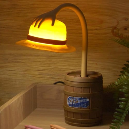مصباح مكتب بذراع متحرك على شكل قبعة لوفي