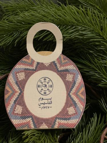حقيبة يوم التأسيس مع مرايا خشبية