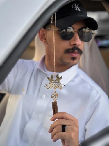 تعليقة سياره بالاسم