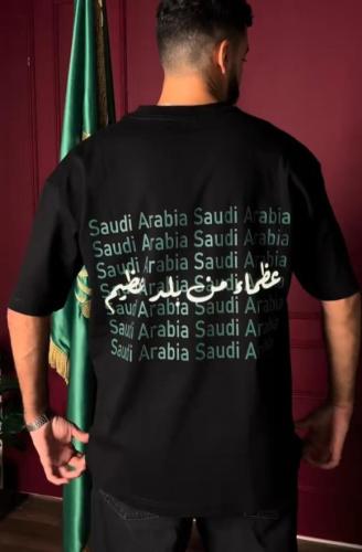 تيشرت عظماء من بلد عظيم