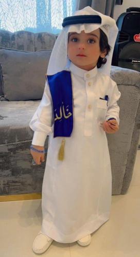 ثوب معى وشاح