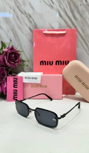 نظارة miu miu الجديدة