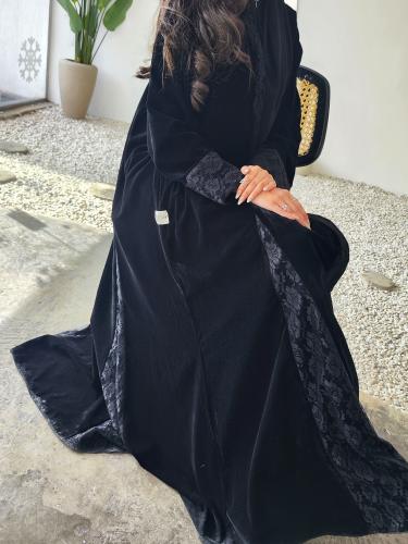 عباية أسود دانتيل فرنسي
