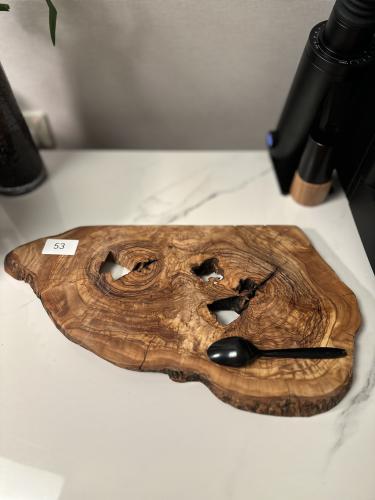 خشب زيتون كبير (مكسورة ومعدلة) 53