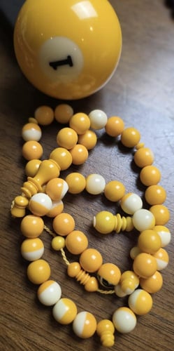 بلياردو دائري اصفر من كور قديمه