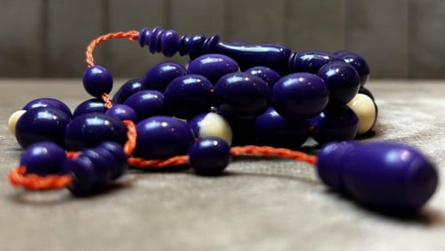 بلياردو بيض حمام بنفسجي من كور قديمه