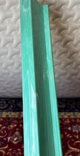 مسطره فيروزي بعرق ابيضّ