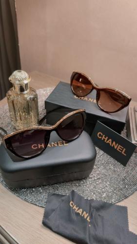 نظارة CHANEL الفاخرة