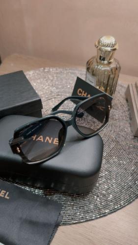 نظارة CHANEL الراقية