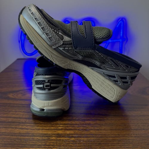 حذاء New Balance 1906L – زيتي