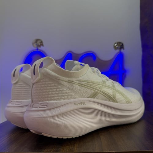 حذاء اسيكس جيل نيمبس 27 GEL NIMBUS (أبيض)