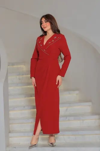فستان أنيق مع ياقة عريضة مُزينة بتطريز ناعم - 7291...