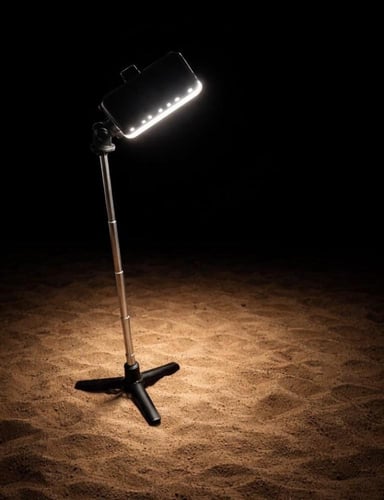 مصباح LED لونين مع تحكم بالإضاءة